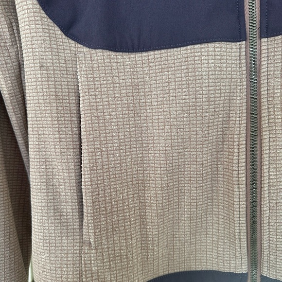 Flylow Mid-weight Jacket - Picture 2 of 3